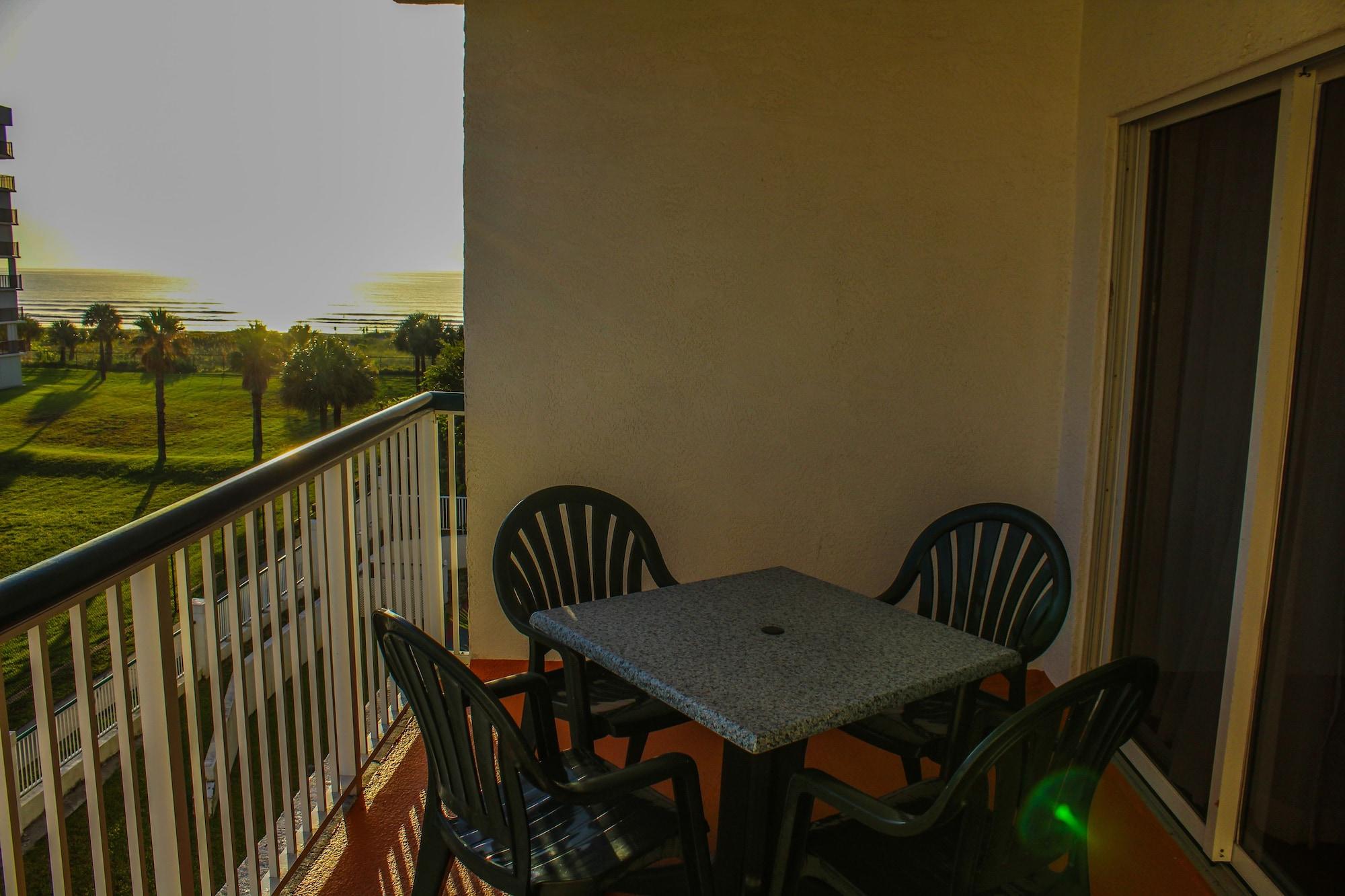 The Resort On Cocoa Beach Exterior foto