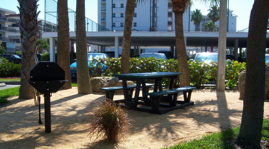 The Resort On Cocoa Beach Exterior foto